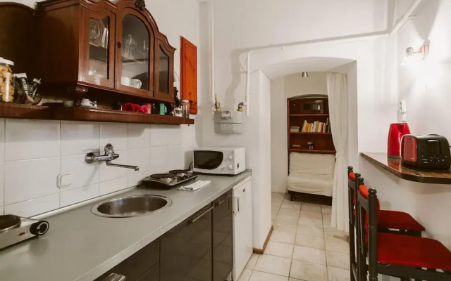 Hunyadi 4 Apartment I.