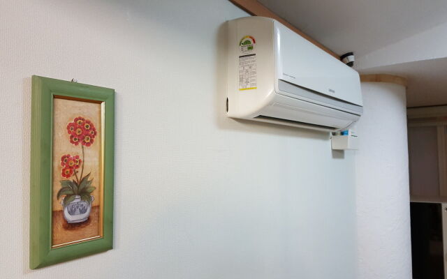 Dongbaekseom Guest House