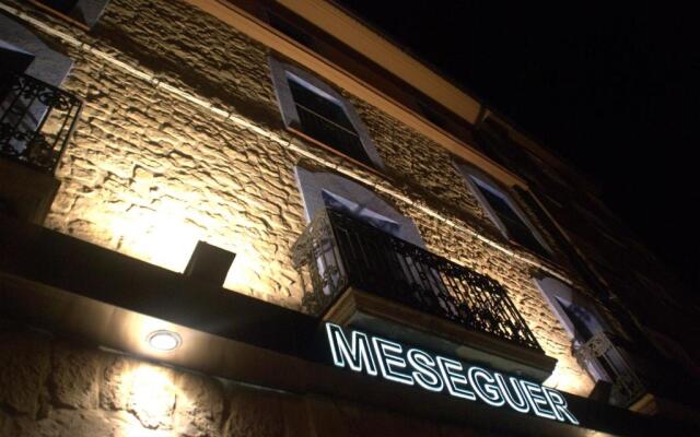 Aparthotel Meseguer