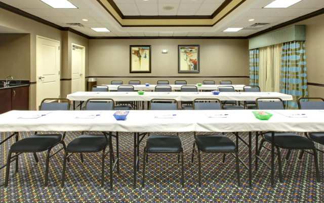 Holiday Inn Express & Suites Covington by IHG