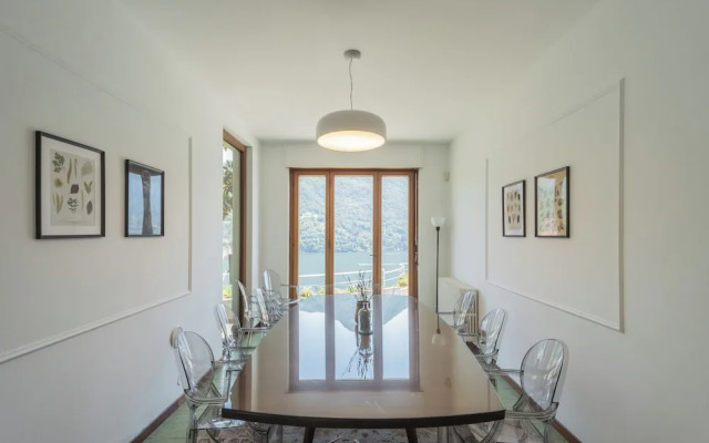 Villa Chiara Moltrasio With Private Garden by Rent all Como