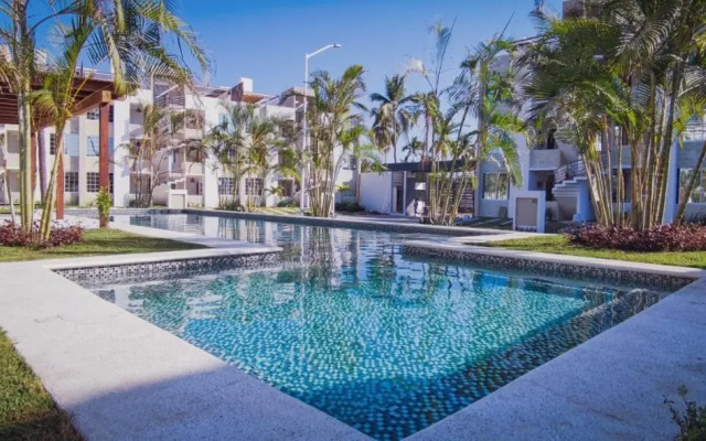 Departamento en condominio con alberca y área infantil