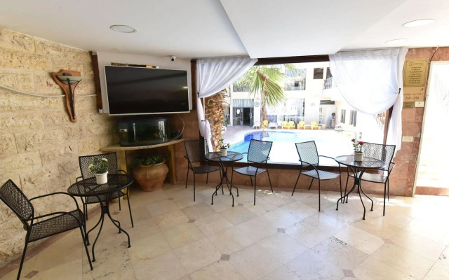 Maman Hotel