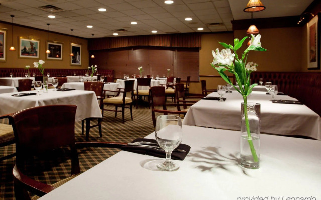 Four Points by Sheraton Cleveland Airport