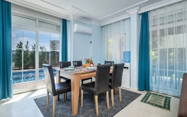 Superb Secluded Villa With Private Pool in Antalya