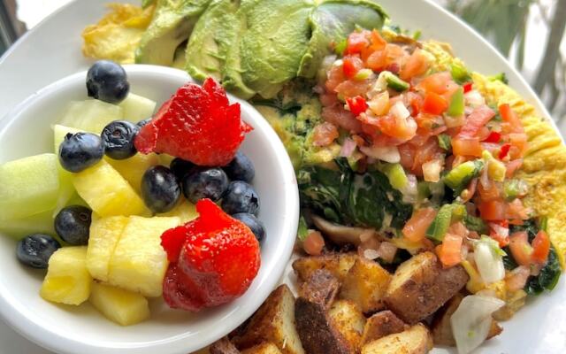 Quality Inn & Suites Atlantic Beach Hotel