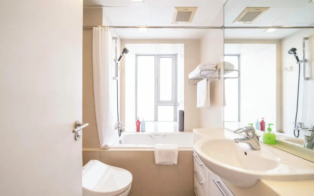 Tyms Spacious 2BR 1BA Apt Xuhui Metro