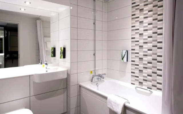 Premier Inn Newbury Town Centre South (A339)