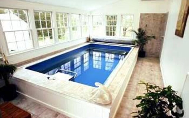 Whalewalk Inn and Spa