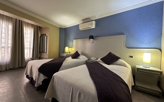 Hotel Infinity Park Santiago