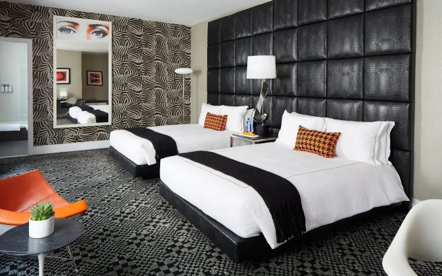 Clark Hotel