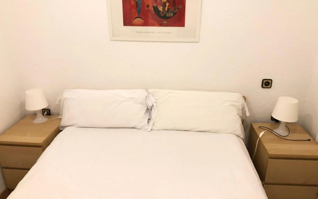 NEW! Apartment in Sarria near Metro