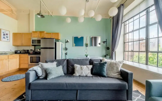 Trifecta 2BR Modern & Spacious Superhost