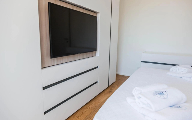 Calabona's promenade apartment