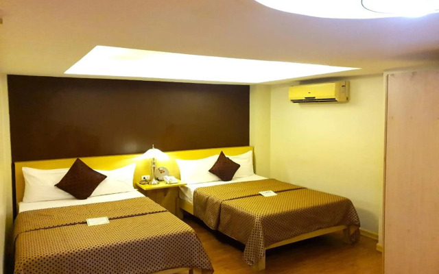 Festive Hotel Makati