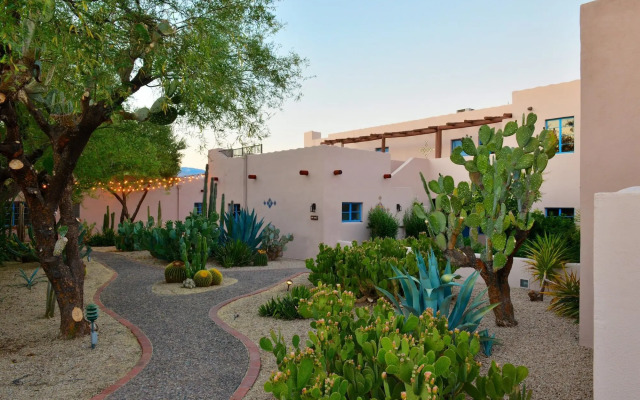 Lodge on the Desert
