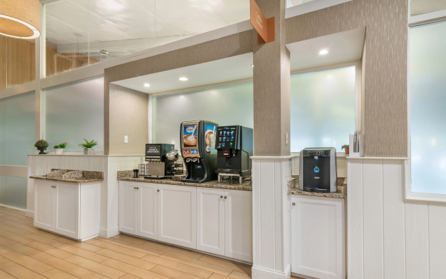 Best Western Plus Waltham Boston