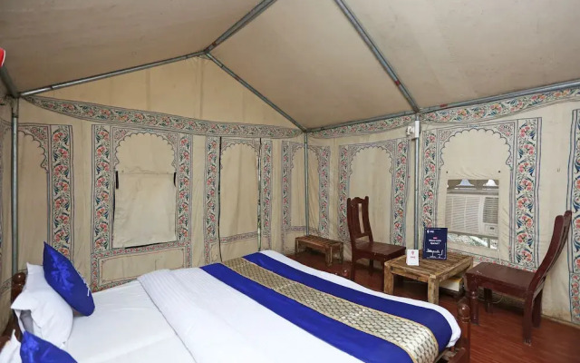 OYO 10981 Hotel Jungle Camp