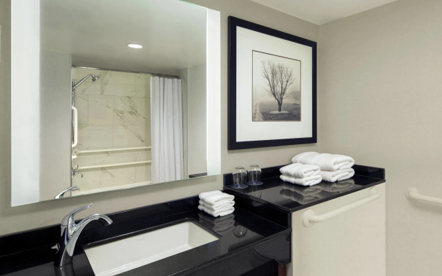 Sheraton West Des Moines Hotel