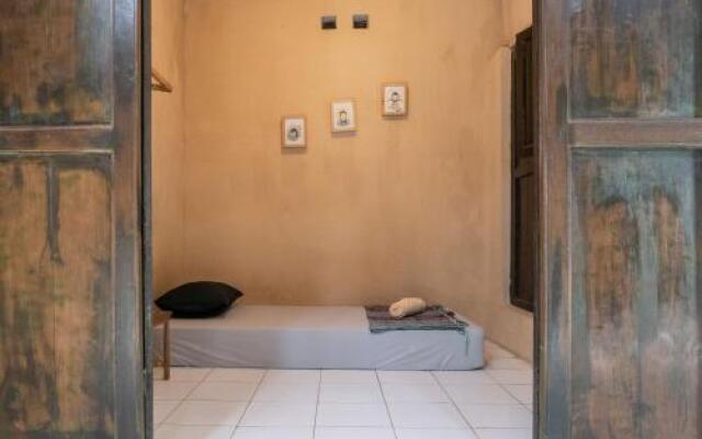 Losmanos Hostel