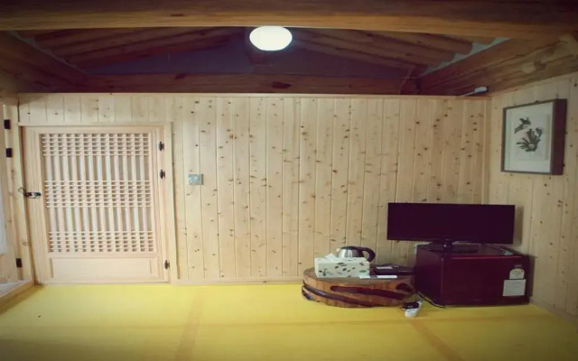 Jeonju Geune Hanok Guesthouse