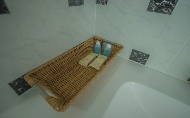 Roomquest Utopia Kata and Residence