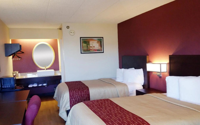 Red Roof Inn PLUS+ Chicago - Hoffman Estates