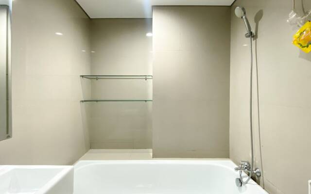 Spacious And Comfy Studio Room Azalea Suites Apartment