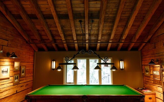 Emerald Lake Lodge