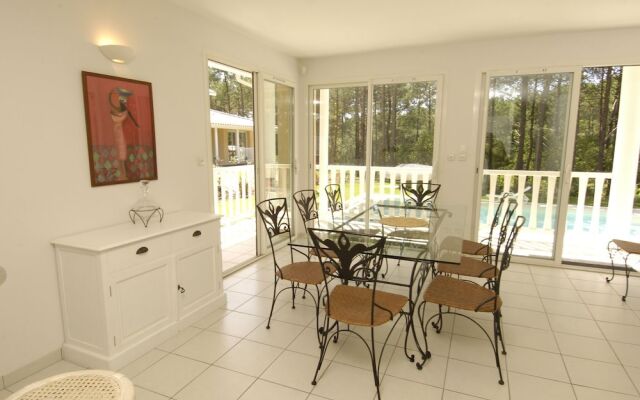 Comfortable Apartment in Lively Lacanau-océan