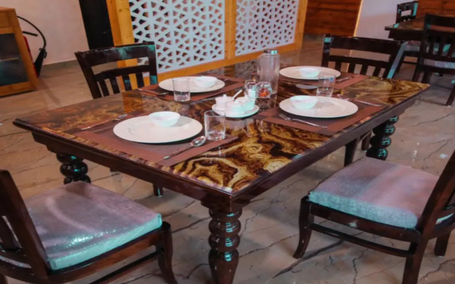 Amritara Social Palace