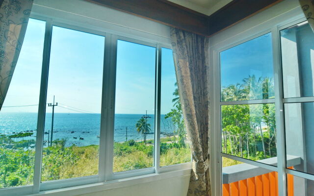 The Sea At Lanta Hotel