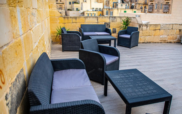 Coral Apartment (Valletta)