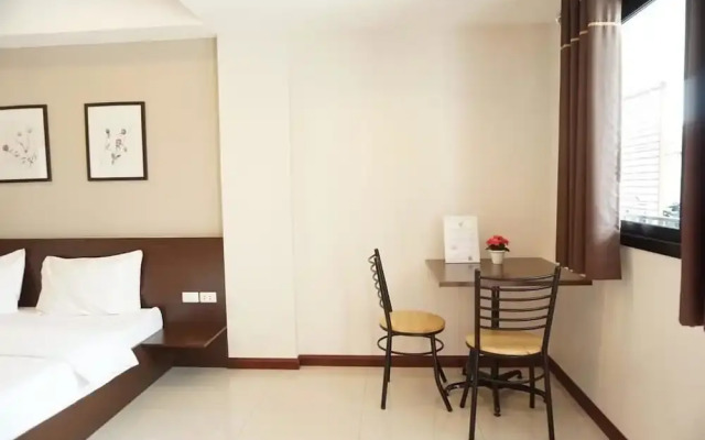 Wuttiwan Apartment