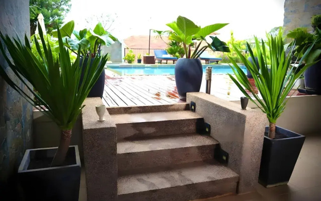 Siem Reap River View Residence