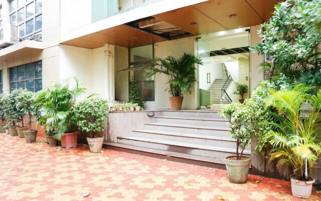 Treebo Seven Apatments Bandra