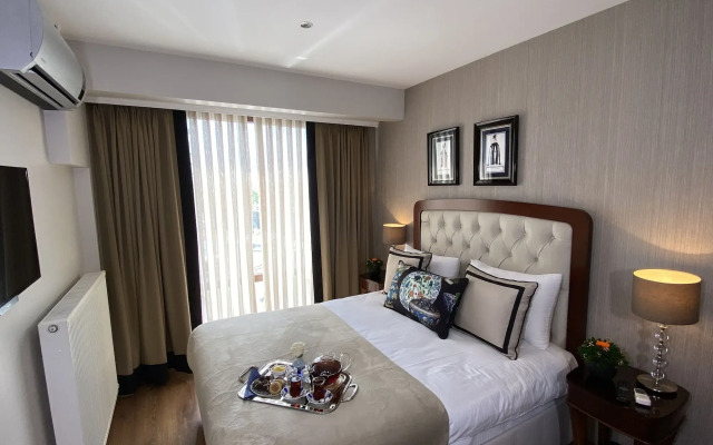 Four Doors Hotel