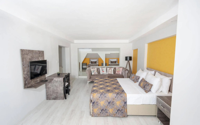 The Breeze Hotel