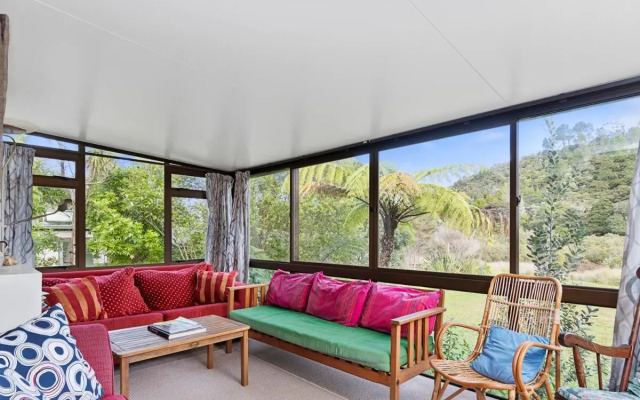 Riverview Retreat - Cooks Beach Holiday Home