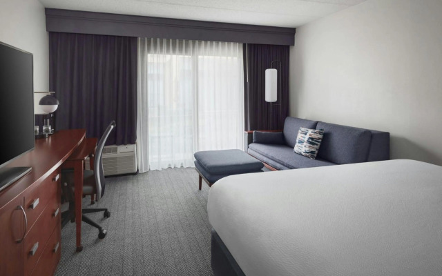 Courtyard by Marriott New Carrollton
