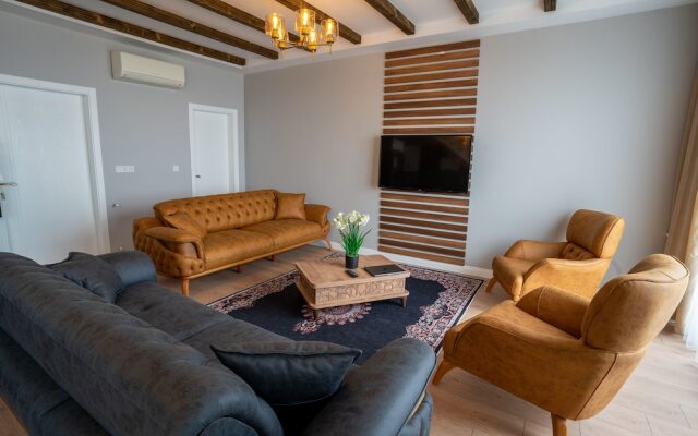 Poison Garden Suite & SPA