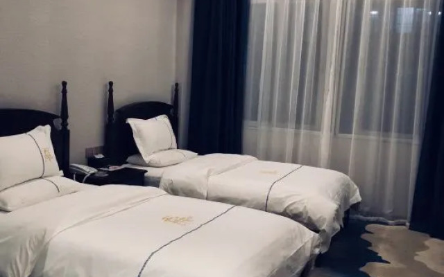 Tonghai Yunshang Impression Theme Hotel