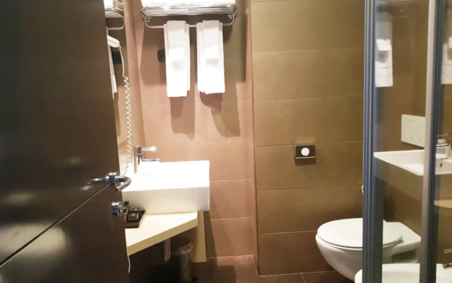 Axolute Comfort Hotel