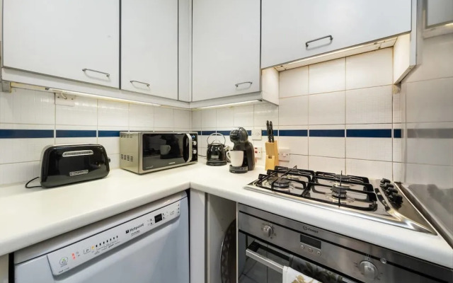 Luxury Private Apartment in Kensington