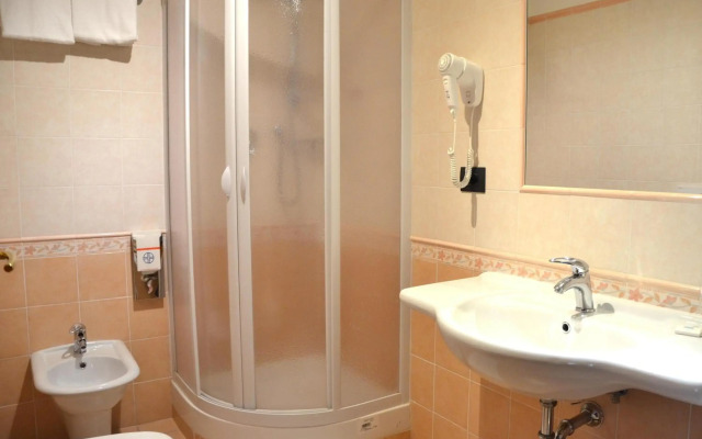 Hotel Mia Cara