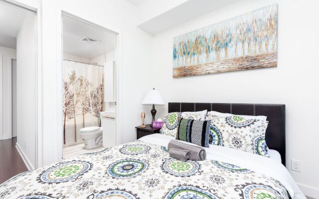 TopLine Suites - Ice Condos
