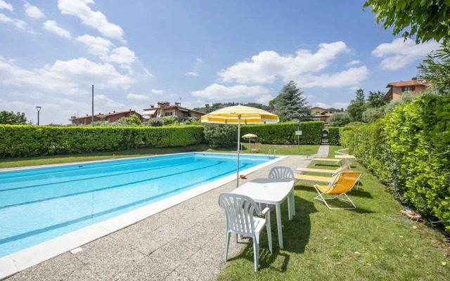 La Casa Accanto With Shared Pool