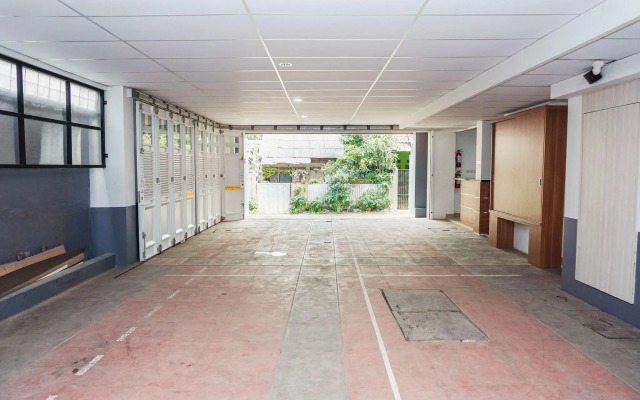 Hotel O Sarkawi Residence