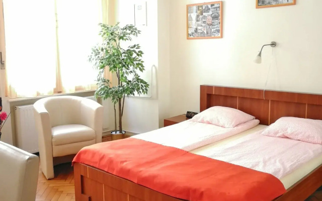 Paprika Apartment Studio
