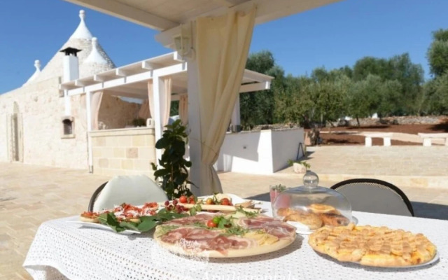 Trullo Mil With Private Pool by Apuliarentals